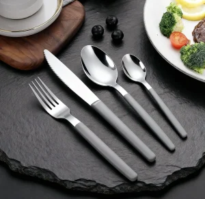Bulk Flatware with Plastic Handle Stainless Steel Flatware for Restaurants