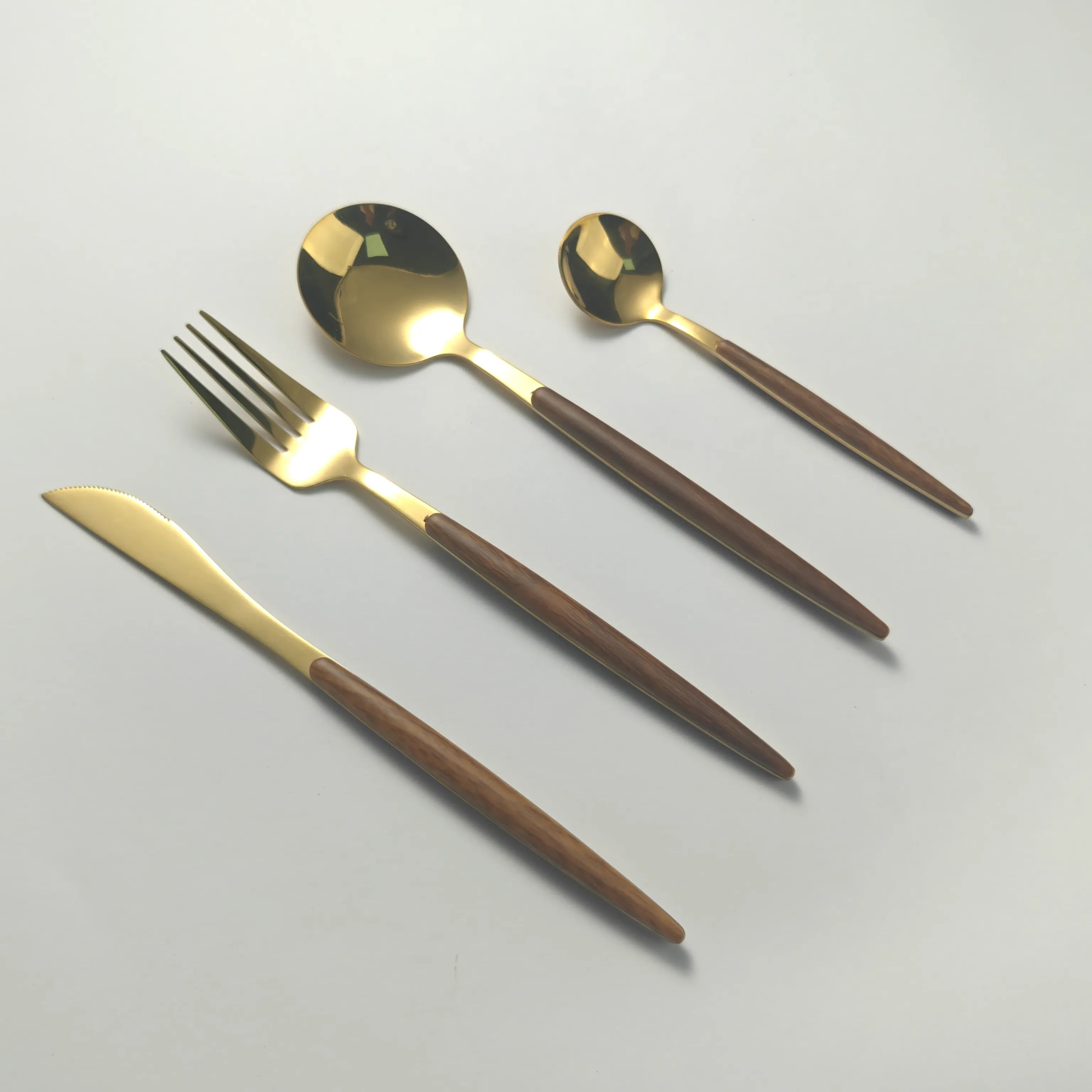 Großhandel Edelstahl-Besteck-Sets mit Clip Handle1
