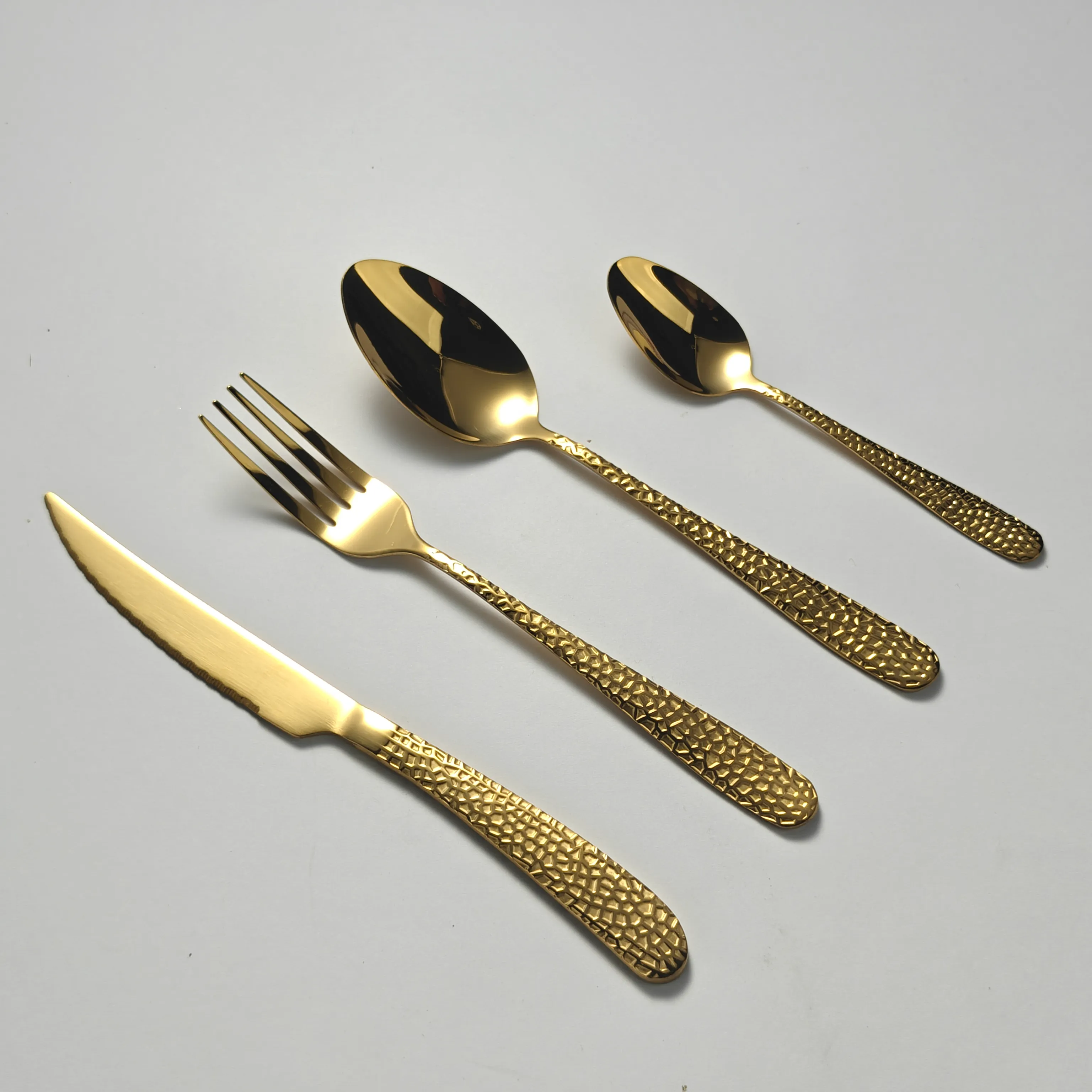 Snake Pattern Stainless Steel Flatware in Bulk1
