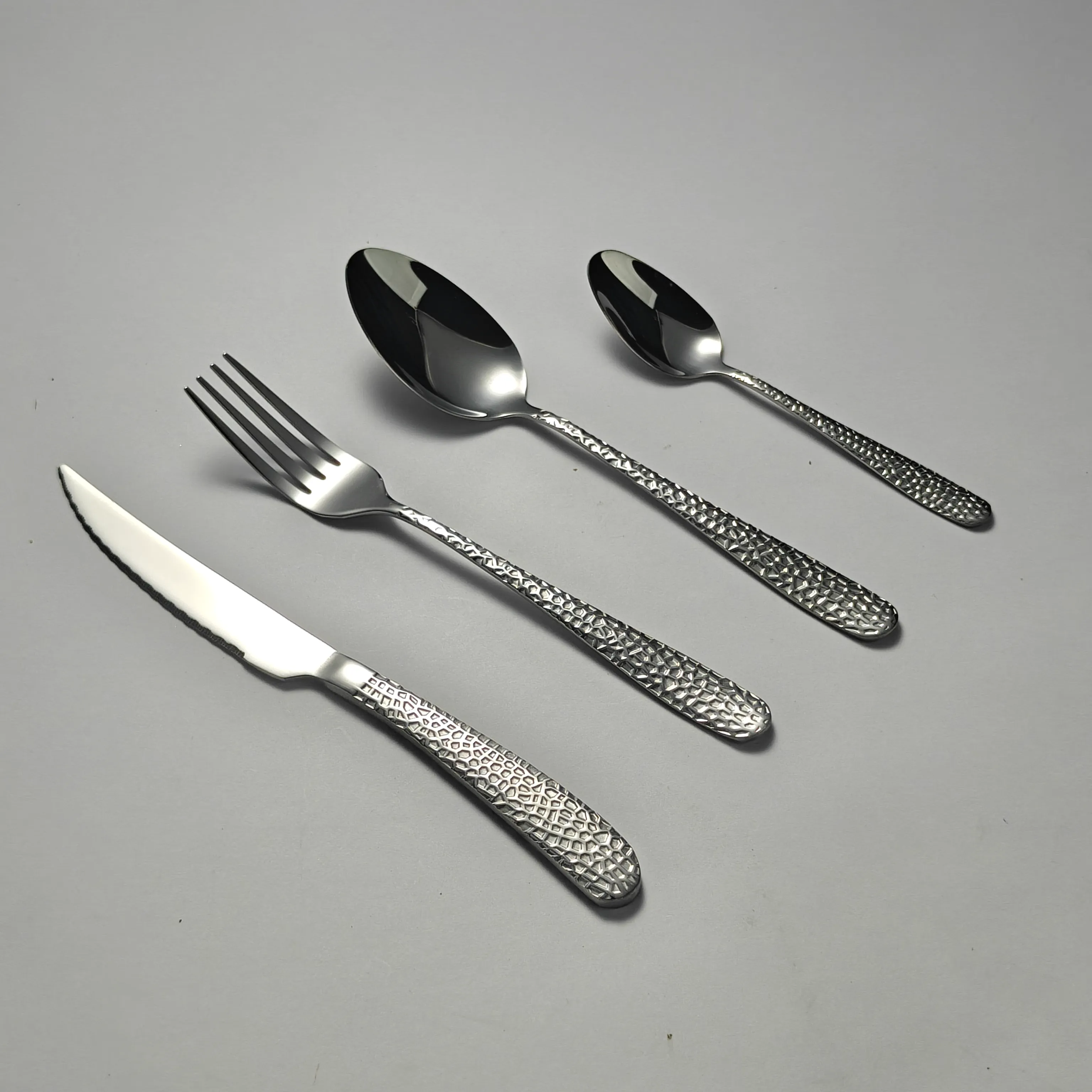 Snake Pattern Stainless Steel Flatware in Bulk3