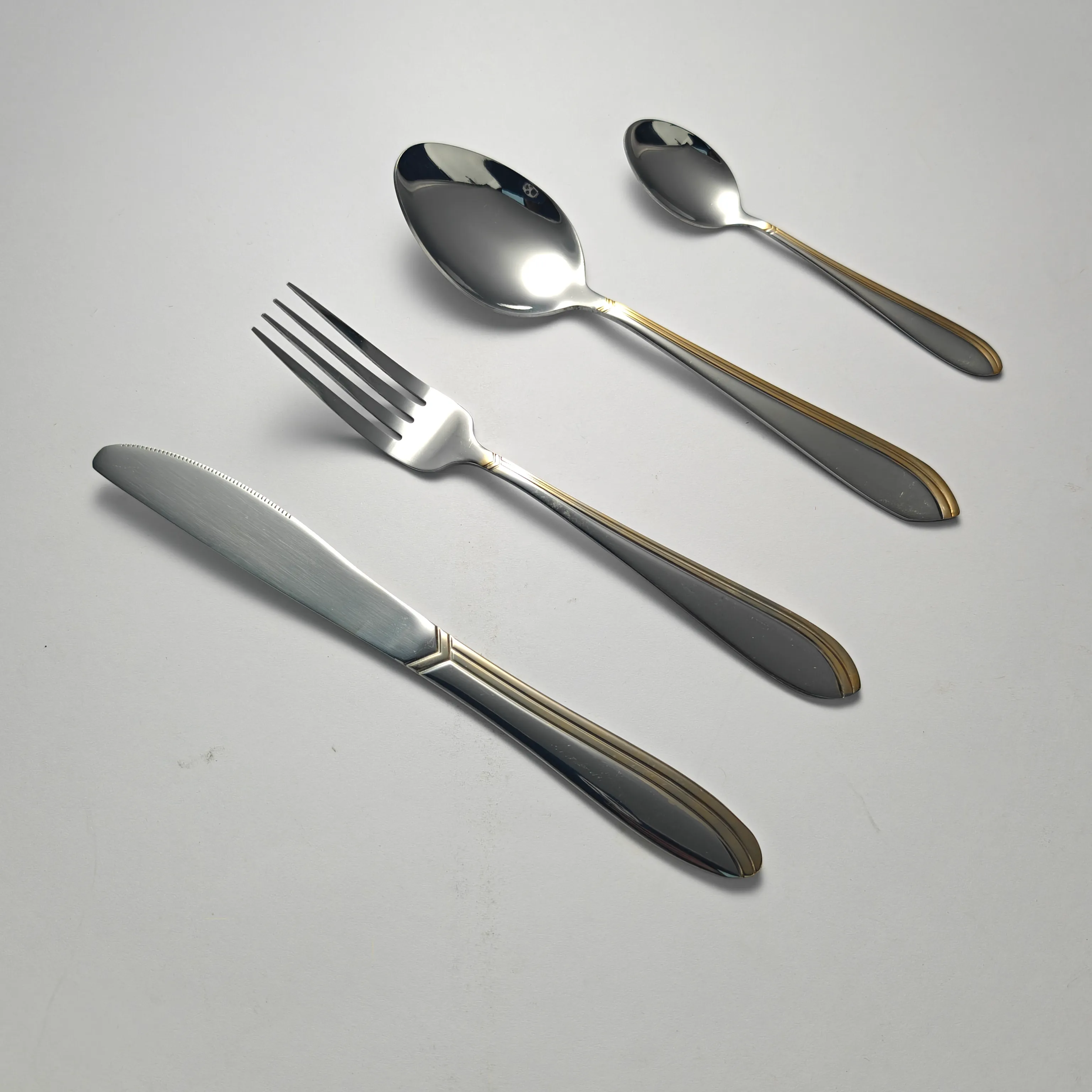 Stainless Steel Modern Cutlery Set Custom1