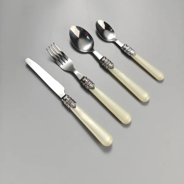 Custom Plastic Handle Flatware in Bulk2