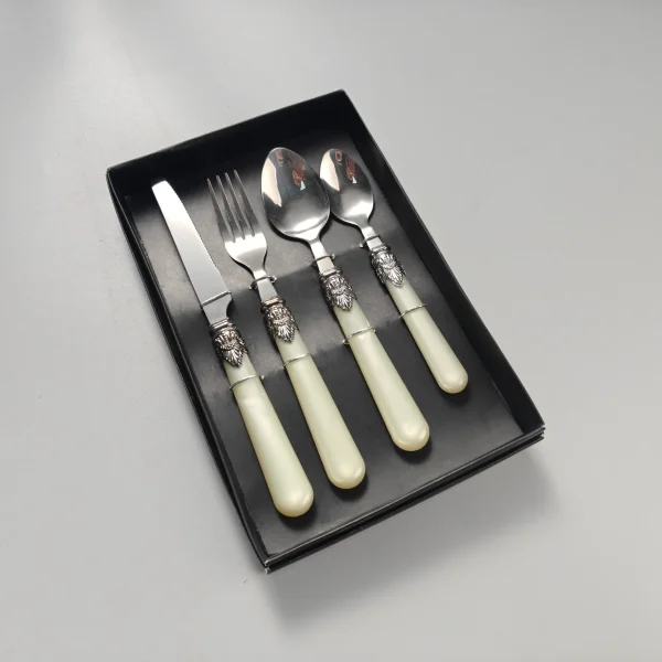 Custom Plastic Handle Flatware in Bulk3