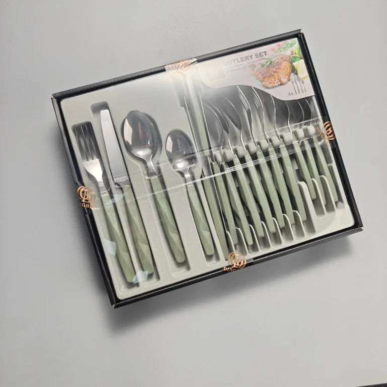 Wholesale Plastic Handle Stainless Steel Flatware Set In Bulk5